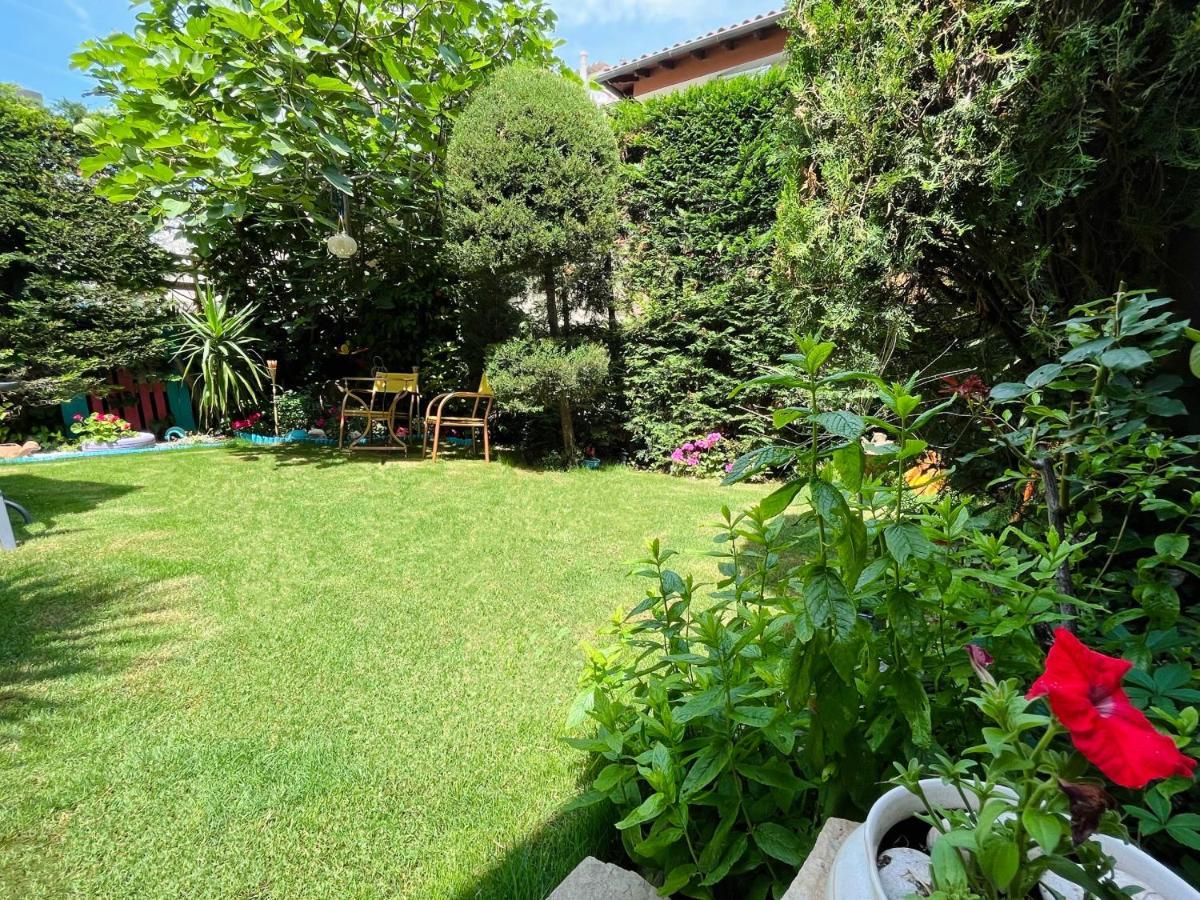 Villa Electra Garden House à Nea Moudania Extérieur photo